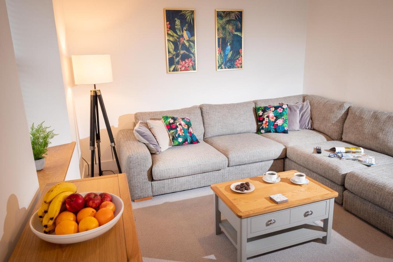 Lola'S Loft With Lake Views - Central Bowness - Pet Friendly Extérieur photo
